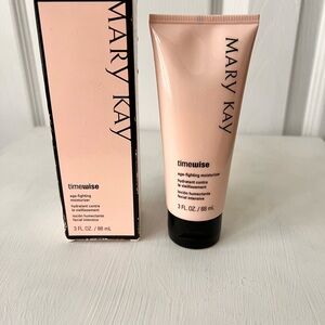 Mary Kay Time Wise Age Flighting Moisturizer
